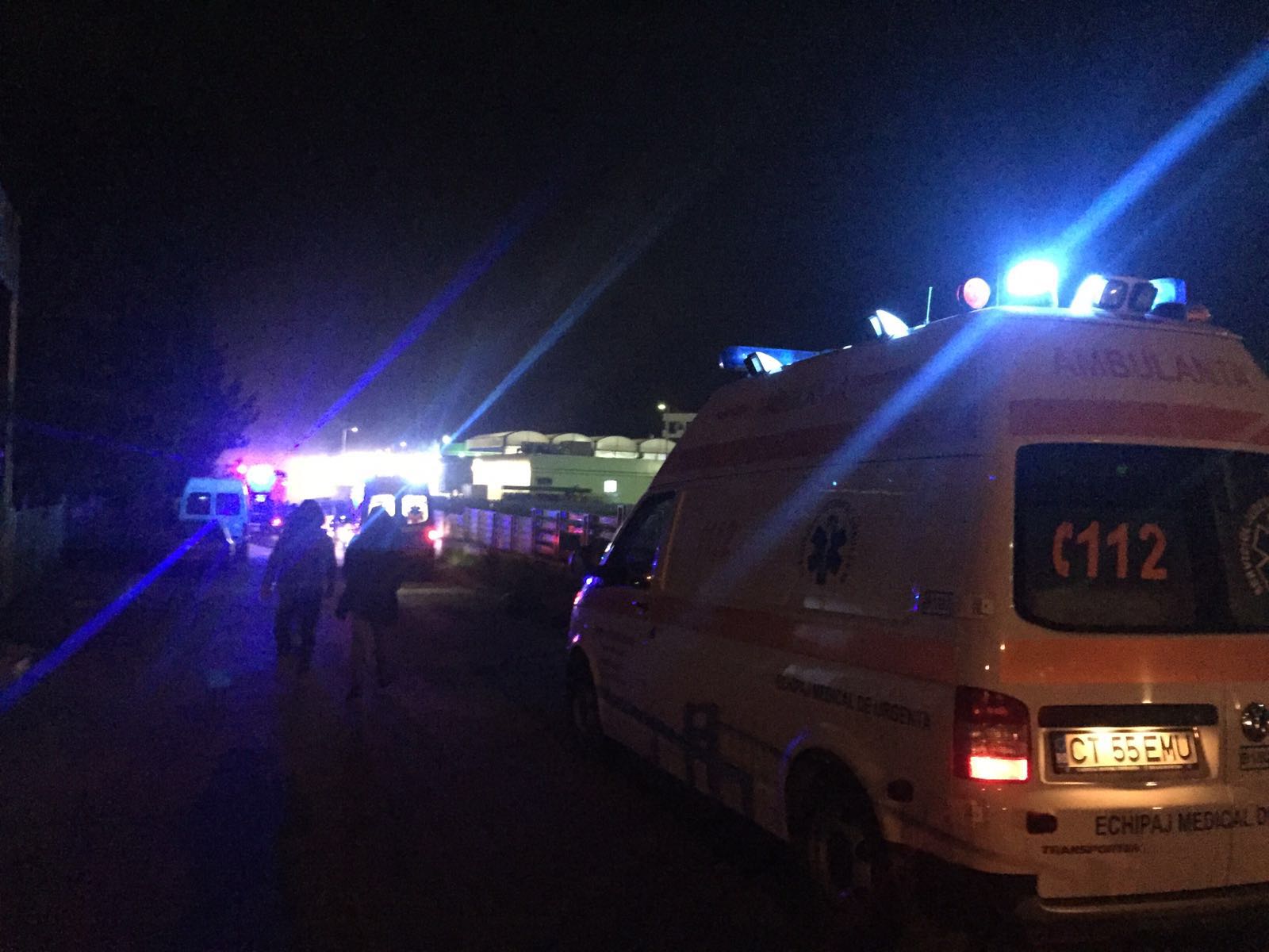 CONSTANȚA: Două autoturisme au luat foc lângă o benzinărie
