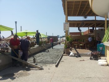 AUDIO – Patronii din turism se confruntă cu lipsa personalului calificat pe litoral!