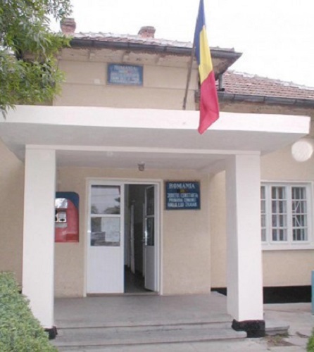 Tineri reținuți pentru furturi din locuințe comise în Valu lui Traian