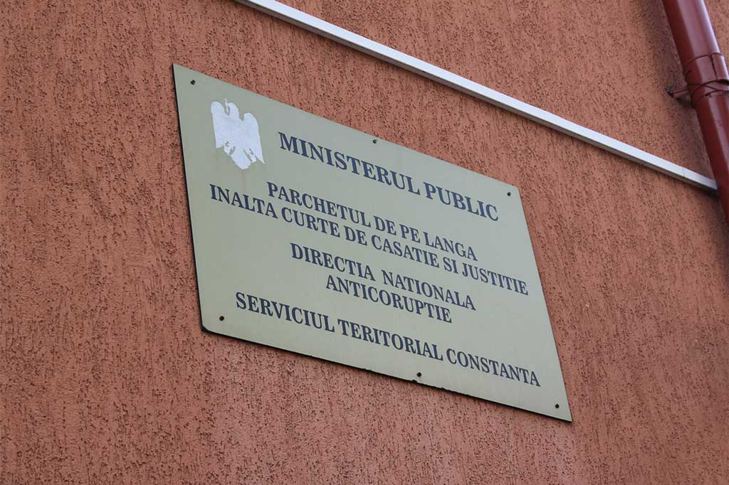 Șefa AJOFM Tulcea, trimisă în judecată de DNA Constanța