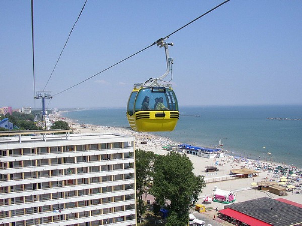 Telegondola şi autobuzele etajate, la dispoziția turiștilor
