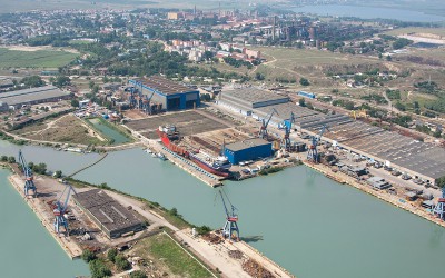 Navaliștii disponibilizați de la șantierul Vard Tulcea, RECHEMAȚI la muncă!