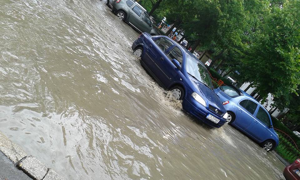TULCEA: Codul galben aduce din nou ,,bucurii” locuitorilor municipiului (foto)