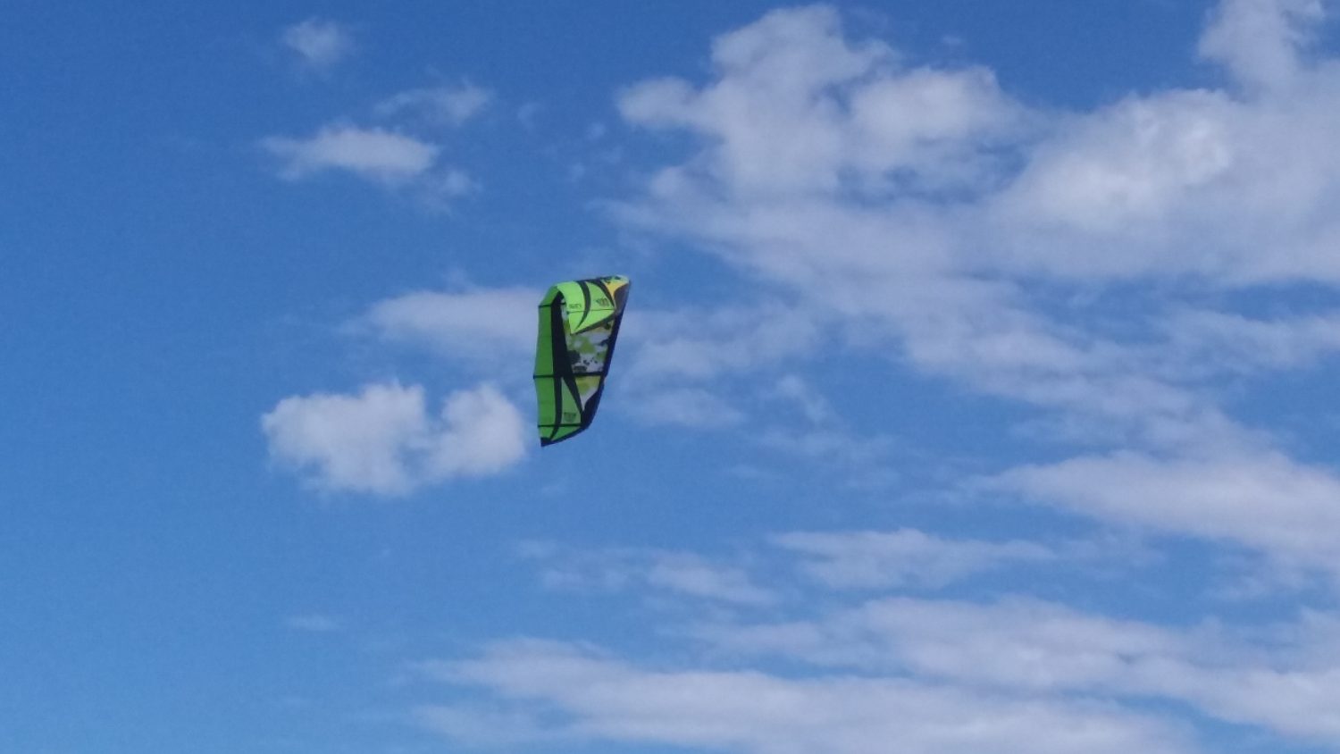 VIDEO – Sport nautic pe plaja de la Vadu
