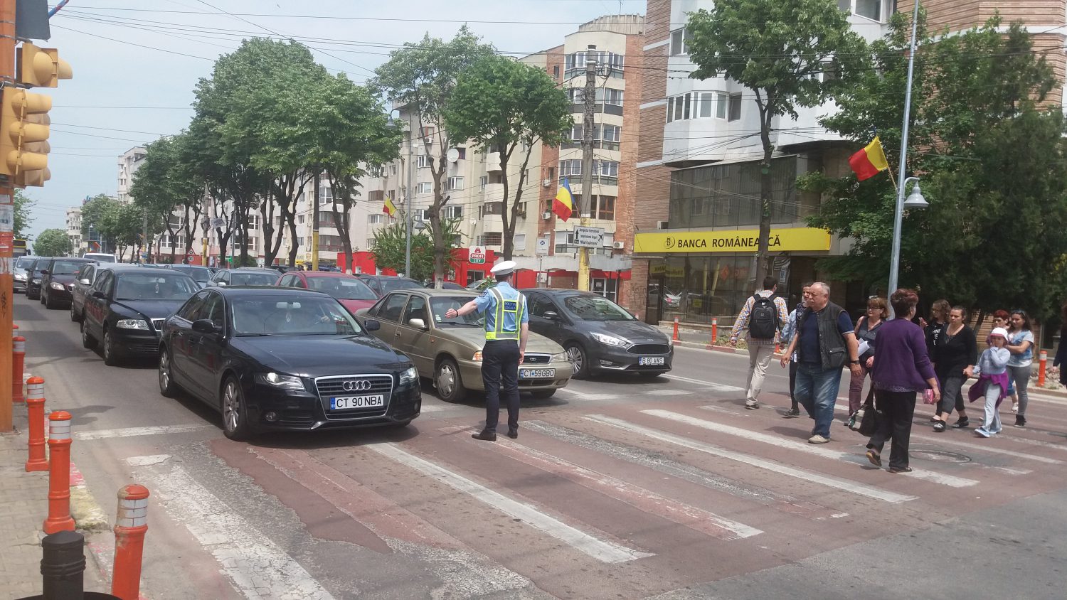 FOTO – Haos în trafic, în zona Capitol