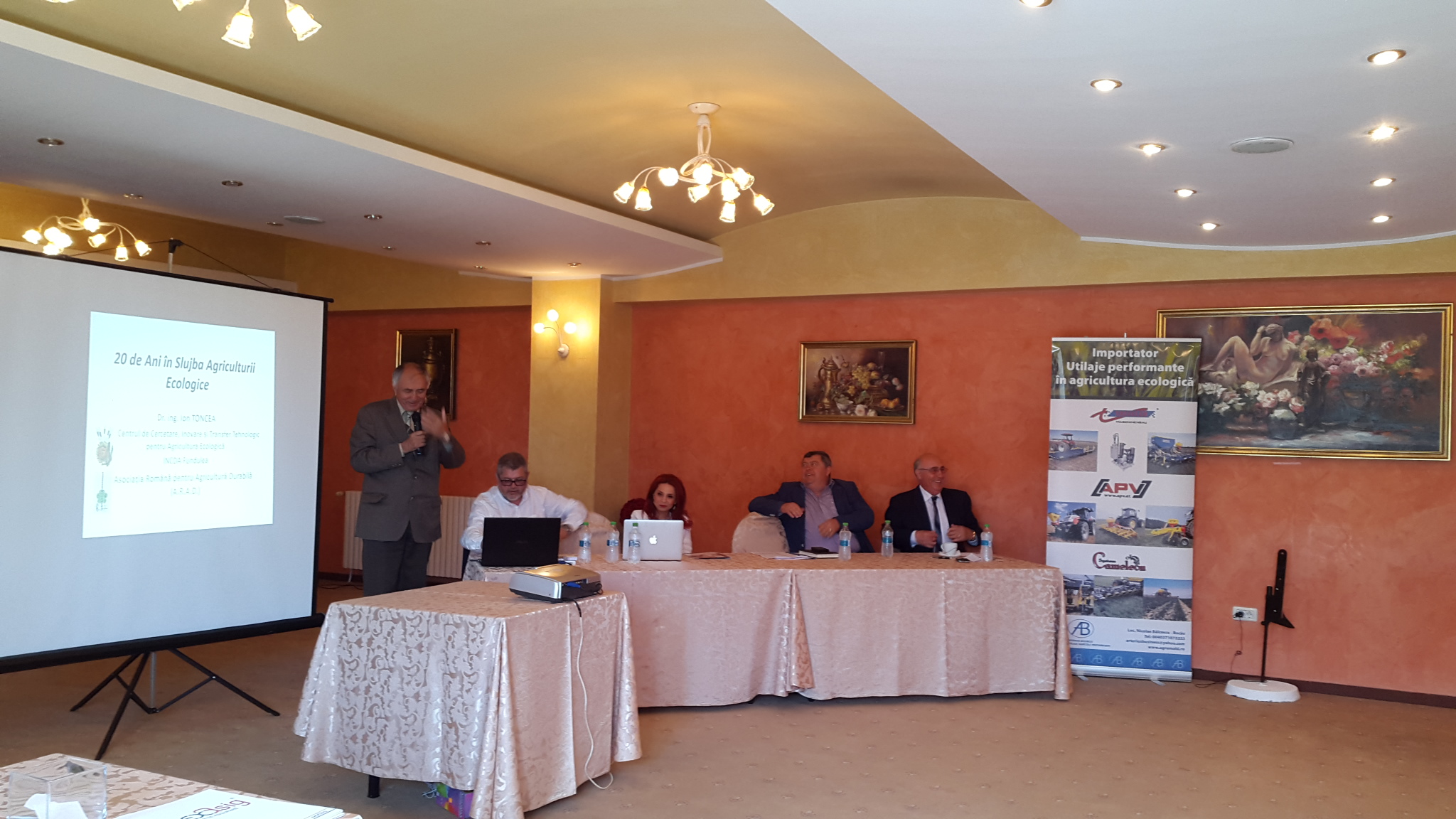 (AUDIO – FOTO) Seminar despre agricultura ecologică