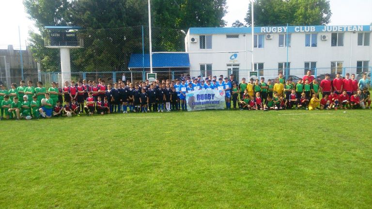 Peste două sute de copii au participat la Cupa 1 Iunie la mini-rugby