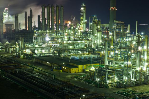 O afecere de miliarde de PETROdolari. Sindicatele de la Petromidia reacţionează