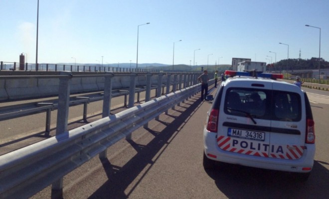 Gonea pe autostradă cu 225 km/h! Vezi ce măsuri au luat polițiștii împotriva șoferului