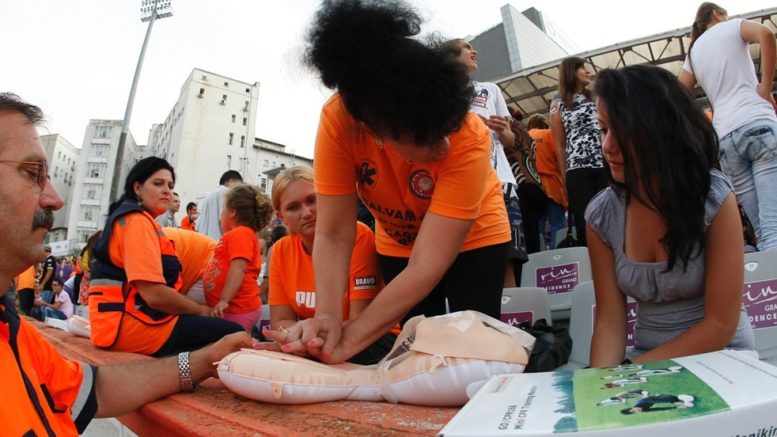 România organizează cel mai mare curs de resuscitare din lume