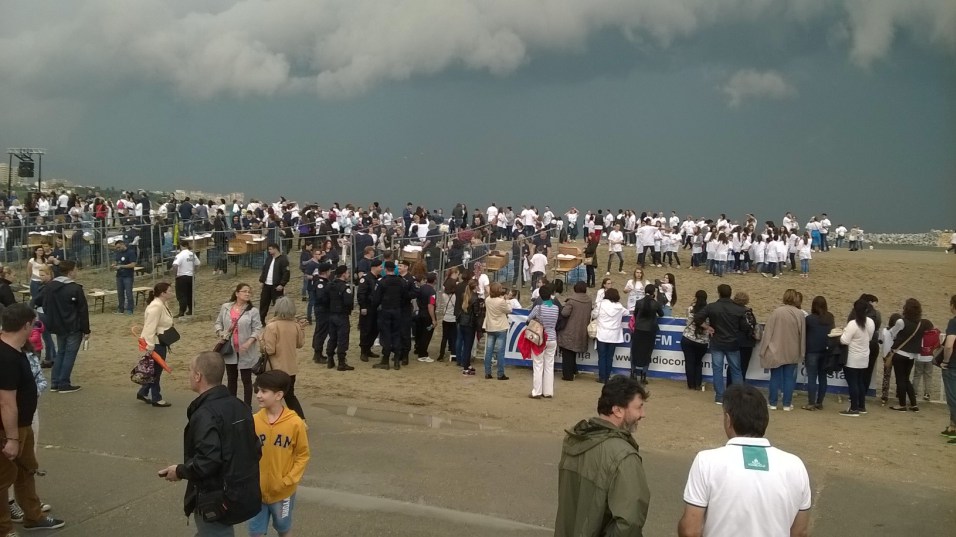 CONSTANŢA. Vremea a amânat pentru luna IULIE tentativa de doborâre a Recordului Mondial la SIRTAKI