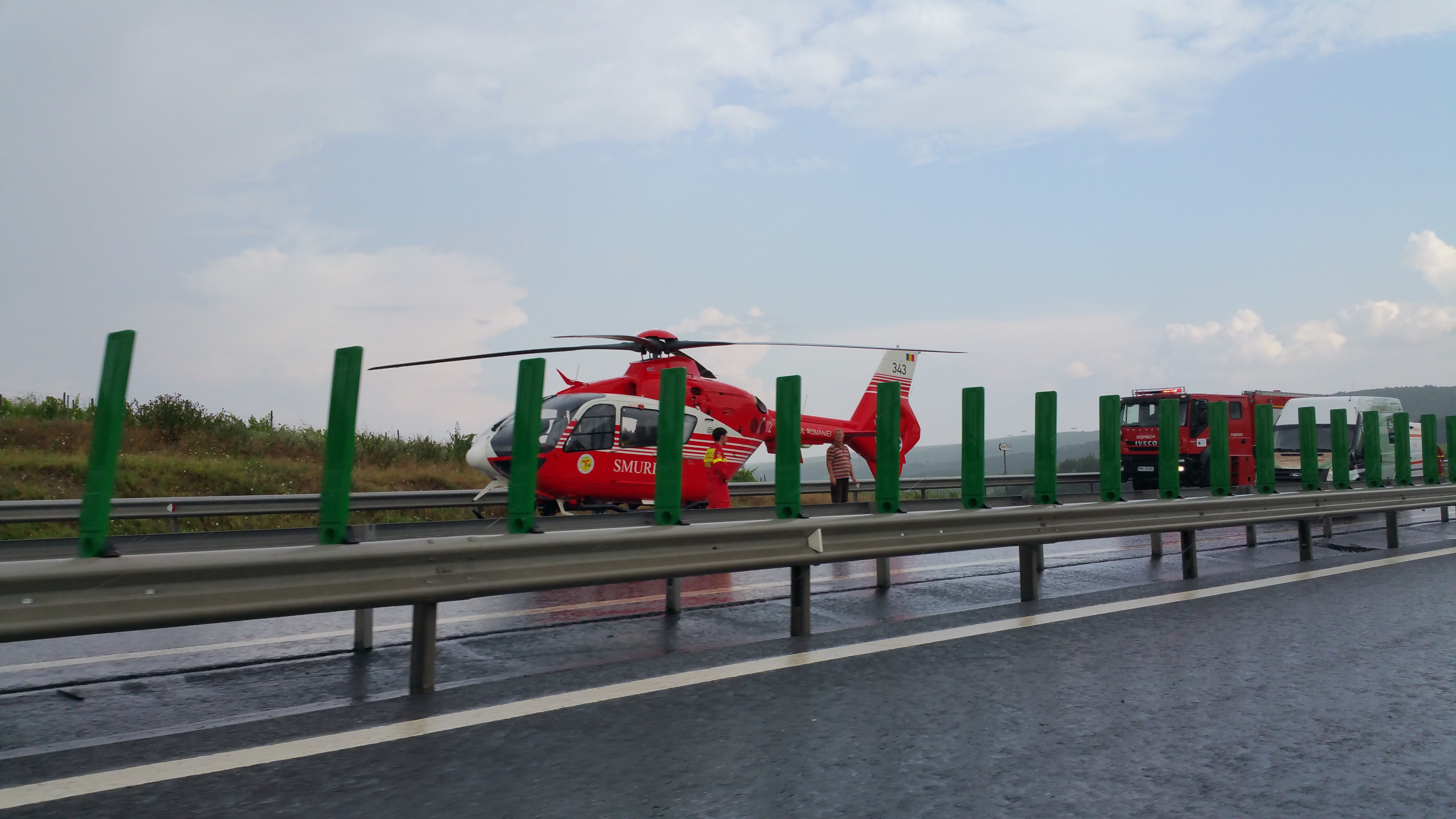 FOTO – Trafic OPRIT pe autostrada Soarelui. A fost solicitat elicopterul SMURD
