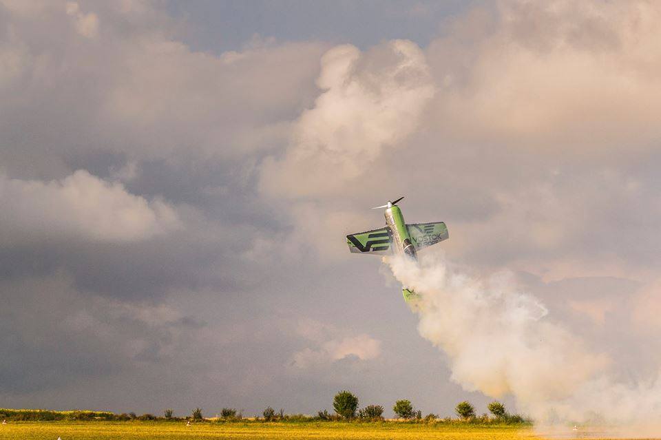 Adrenalină la cote maxime pe litoral. 10 ani de AEROMANIA