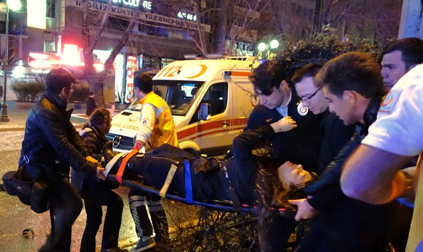 ISTANBUL: Peste 40 de MORȚI în atentatul de pe aeroport