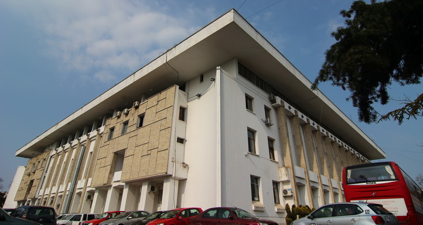 Luptă strânsă pentru Consiliul Judeţean Constanţa între PSD şi PNL