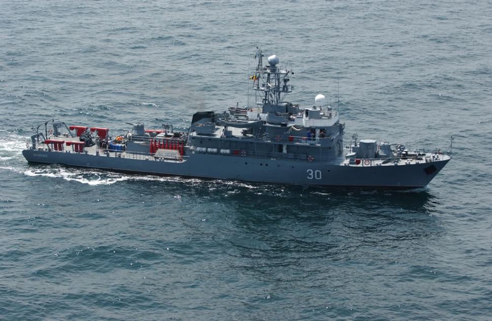 O navă a Forțelor Navale participă la exerciții NATO în Marea Neagră