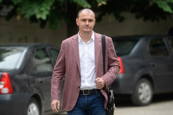 Sebastian Ghiță, trimis în judecată alături de Viorel Dosaru, pentru dare, respectiv luare de MITĂ