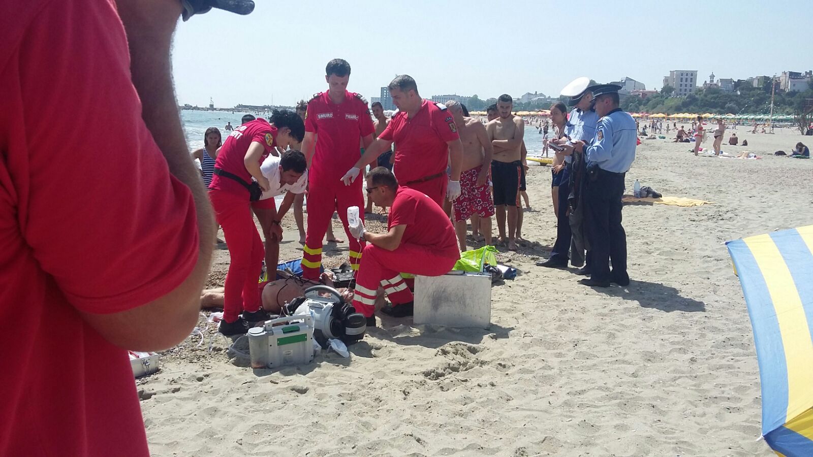 VIDEO – Persoană la un pas de înec pe plaja Modern din Constanța