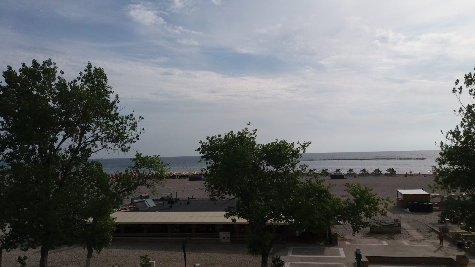 Săptămâna debutează cu vreme călduroasă