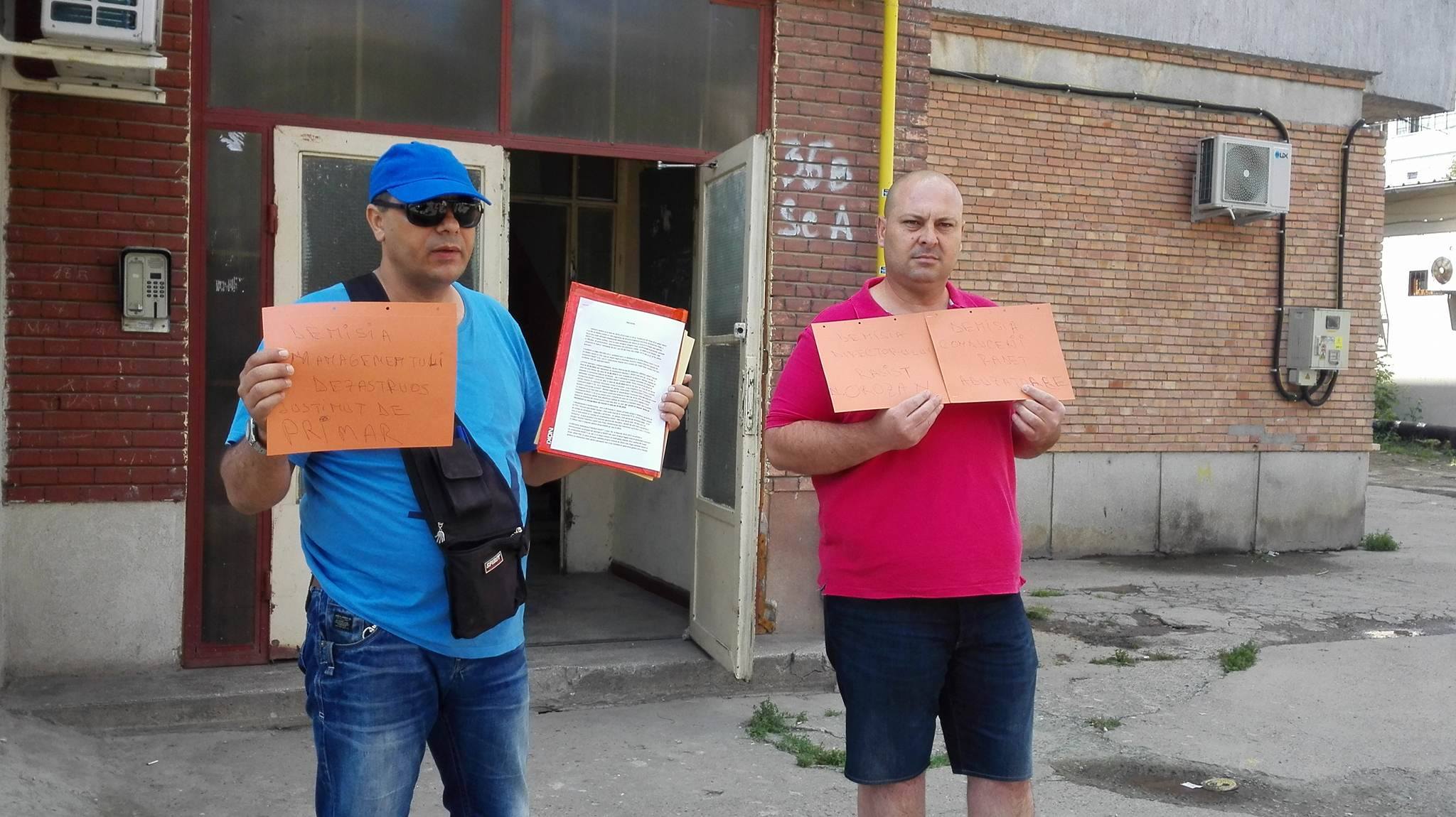 (AUDIO – FOTO) Surpriză pregătită de sindicaliști ai RADET pentru conducerea societății
