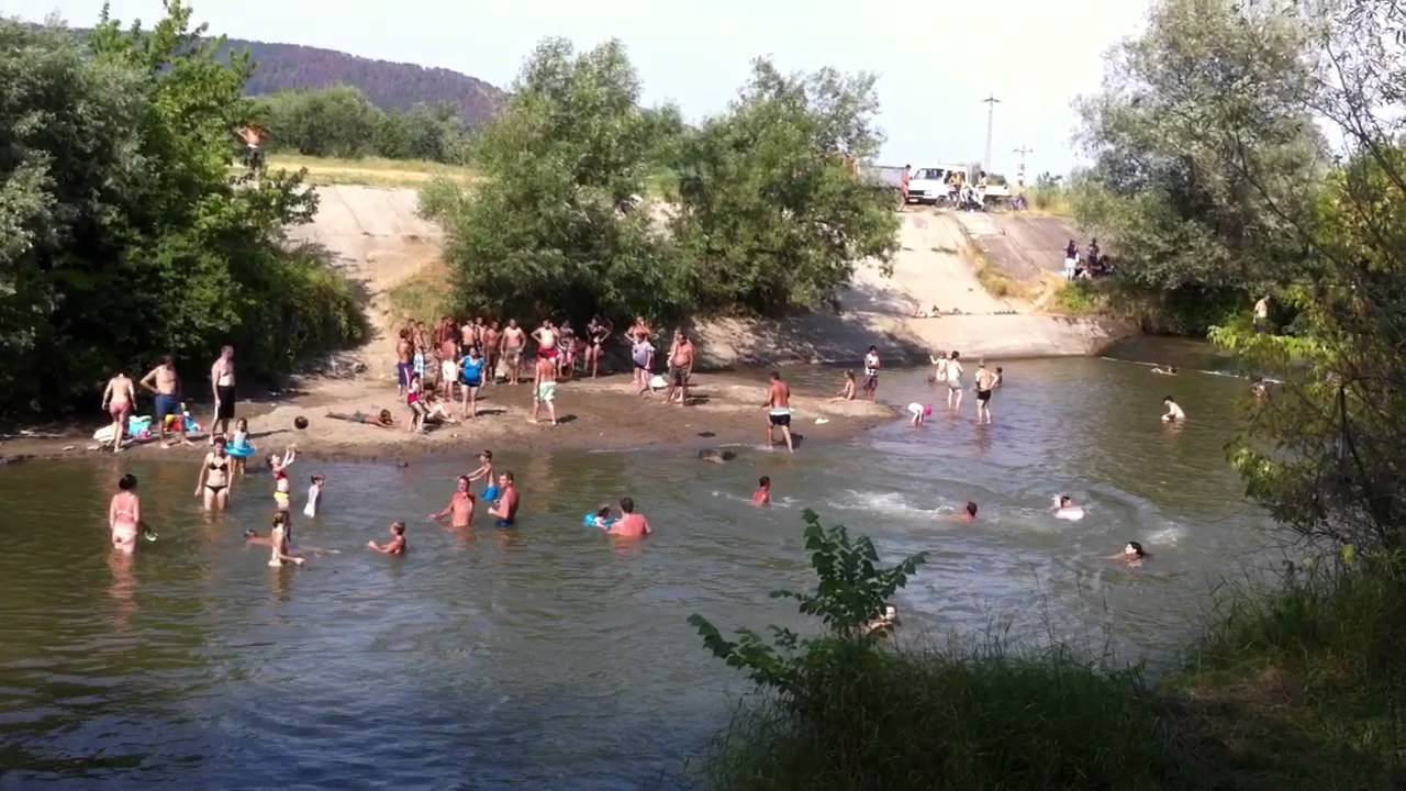 Atenție la scăldat!