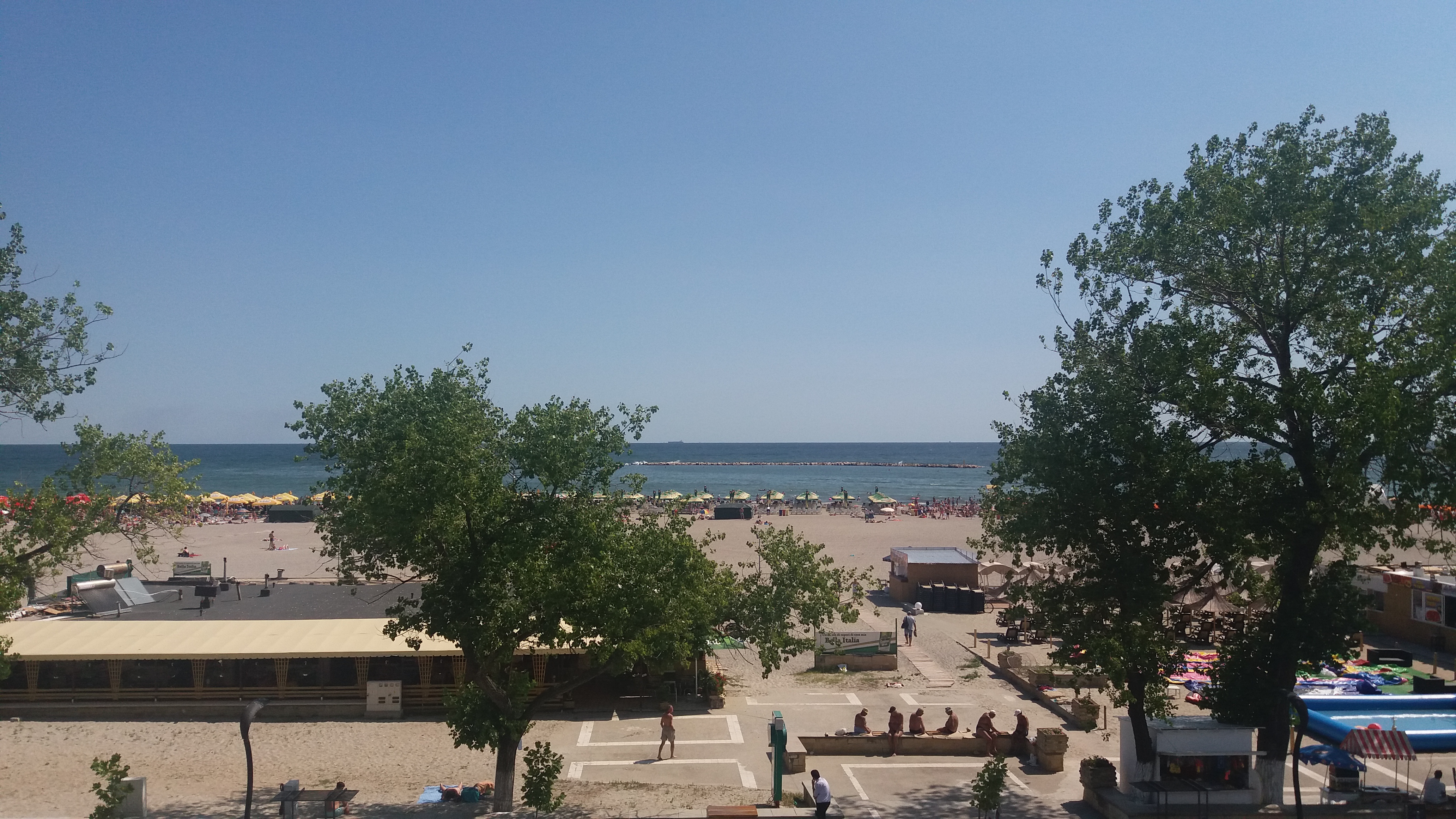 Vreme de plajă pe litoral
