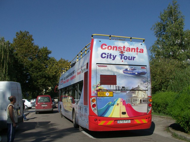 Autobuzele etajate și telegondola circulă de Ziua Copilului