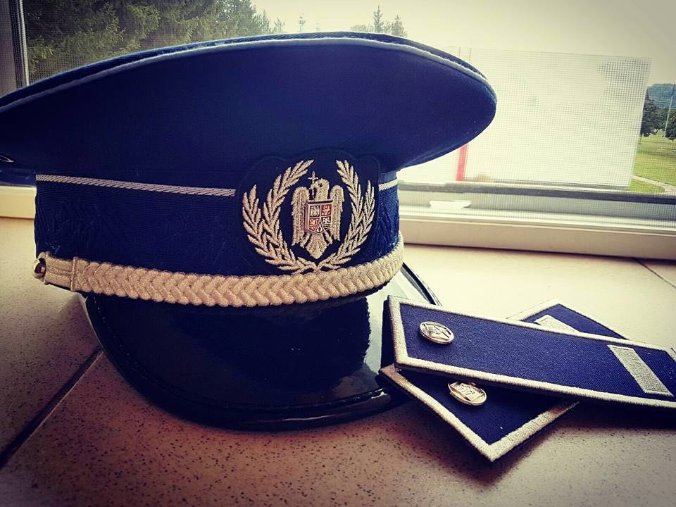 CLUJ/CÂMPINA. O nouă promoție de agenți de poliție