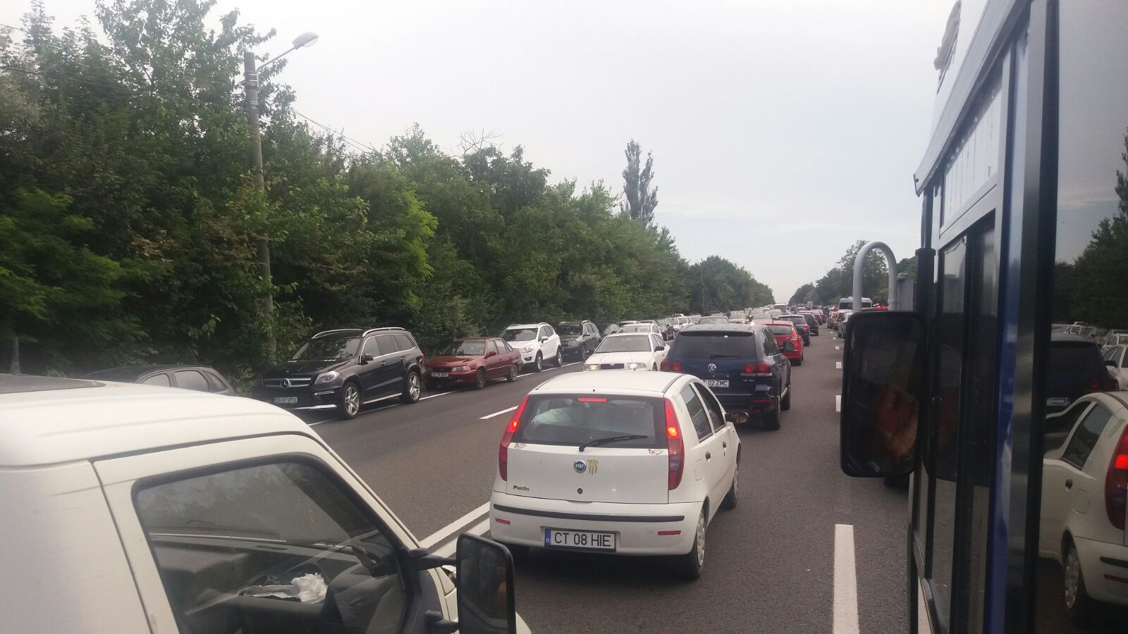Foto – DN39. Trafic aglomerat la Tuzla