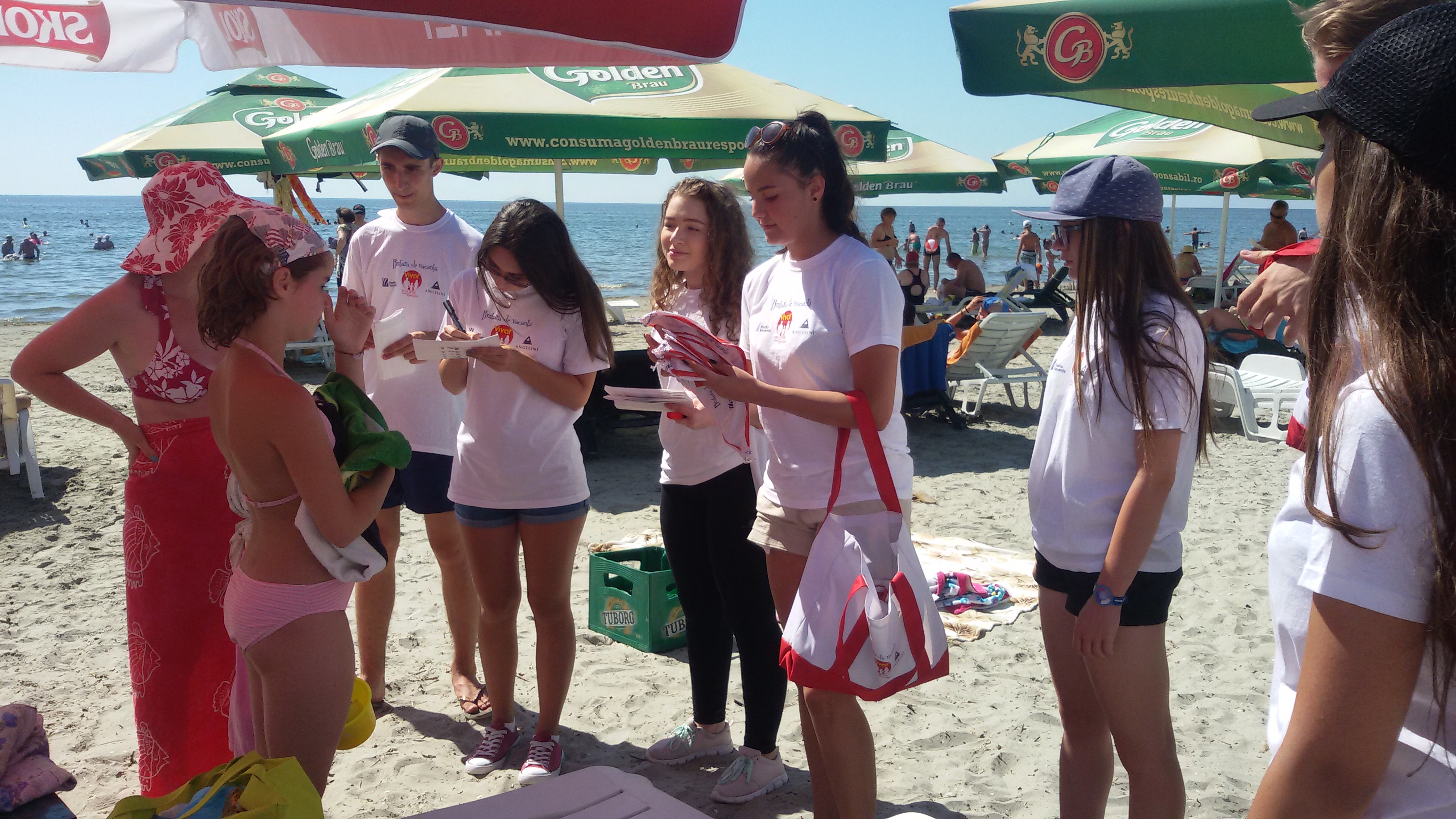 A șaptea ediție a campaniei „Brăţara de Vacanţă – Copiii nu se pierd, ajung la Radio Vacanţa!”