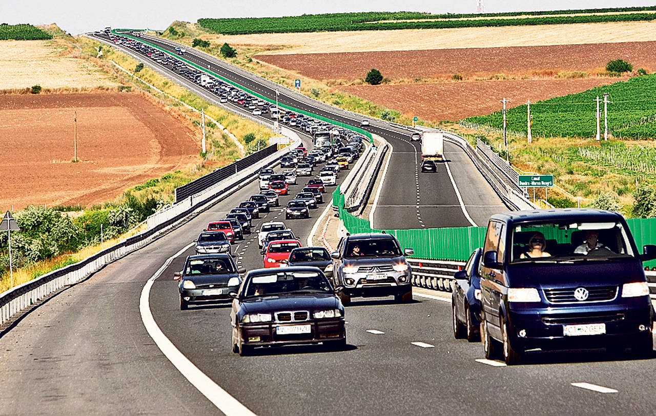 VIDEO – Carambol pe A4. TRAFIC INFERNAL spre sudul litoralului