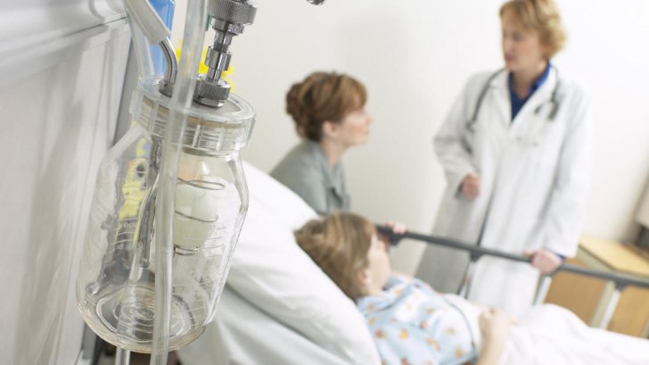 Focar de toxiinfecție alimentară la un hotel de patru stele de pe litoral. Cinci copii au ajuns la spital