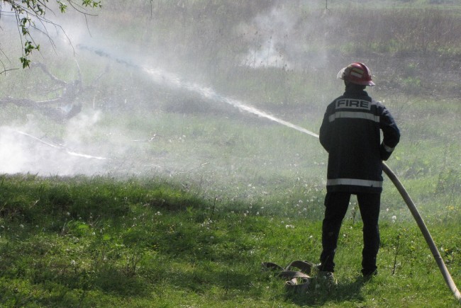 Incendiu în spatele unui hotel din Eforie Sud