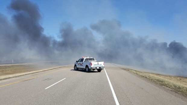 Un incendiu de vegetație a blocat traficul pe autostrada București – Pitești