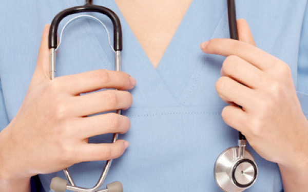 (AUDIO) Medicii constănţeni trebuie să aleagă: la stat sau la privat