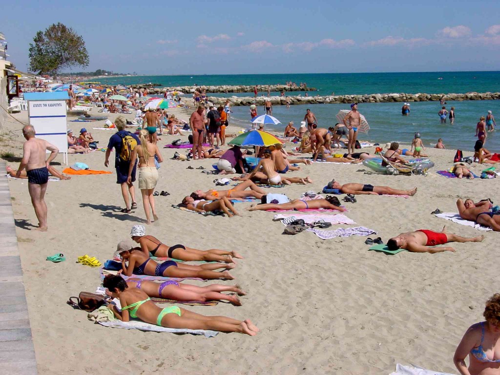 Vremea și apa mării, numai bune pentru stat la plajă