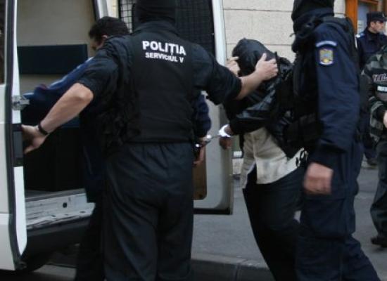 Acte comerciale fictive. PERCHEZIȚIILE polițiștilor din Prahova vizează și CONSTANȚA