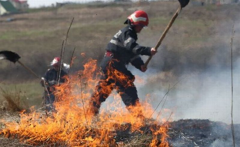 Incendiu de miriște la Nicolae Bălcescu