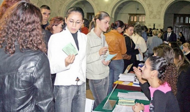 Stimulente pentru firmele care angajează tineri absolvenți pe perioade nedeterminate