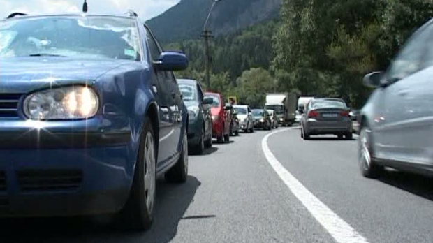 Traficul rutier este intens pe DN1, pe Valea Prahovei