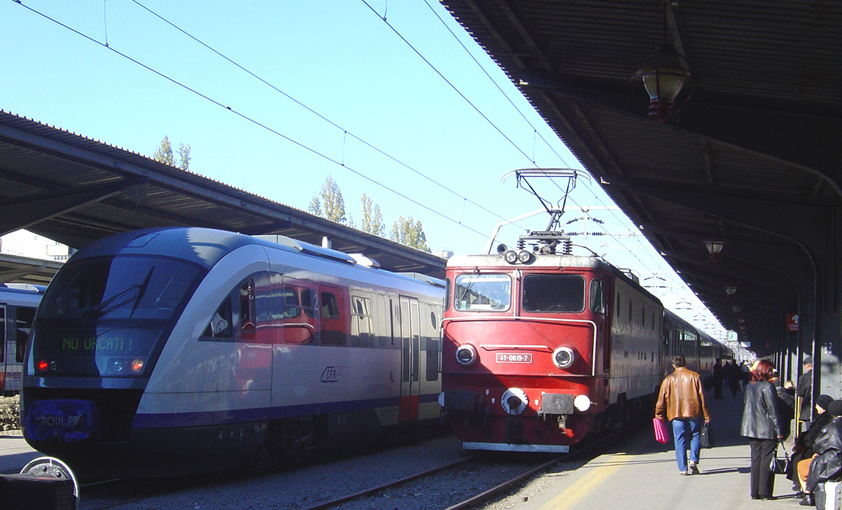 CFR Călători a EPUIZAT biletele pentru mai multe rute. Vezi traseele afectate