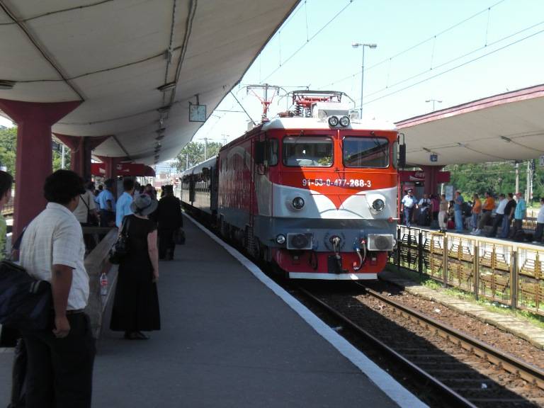 UPDATE: Traficul feroviar ÎNTRERUPT în județul Brașov