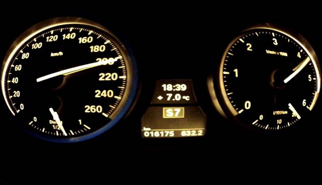 Cu „racheta“ pe autostradă