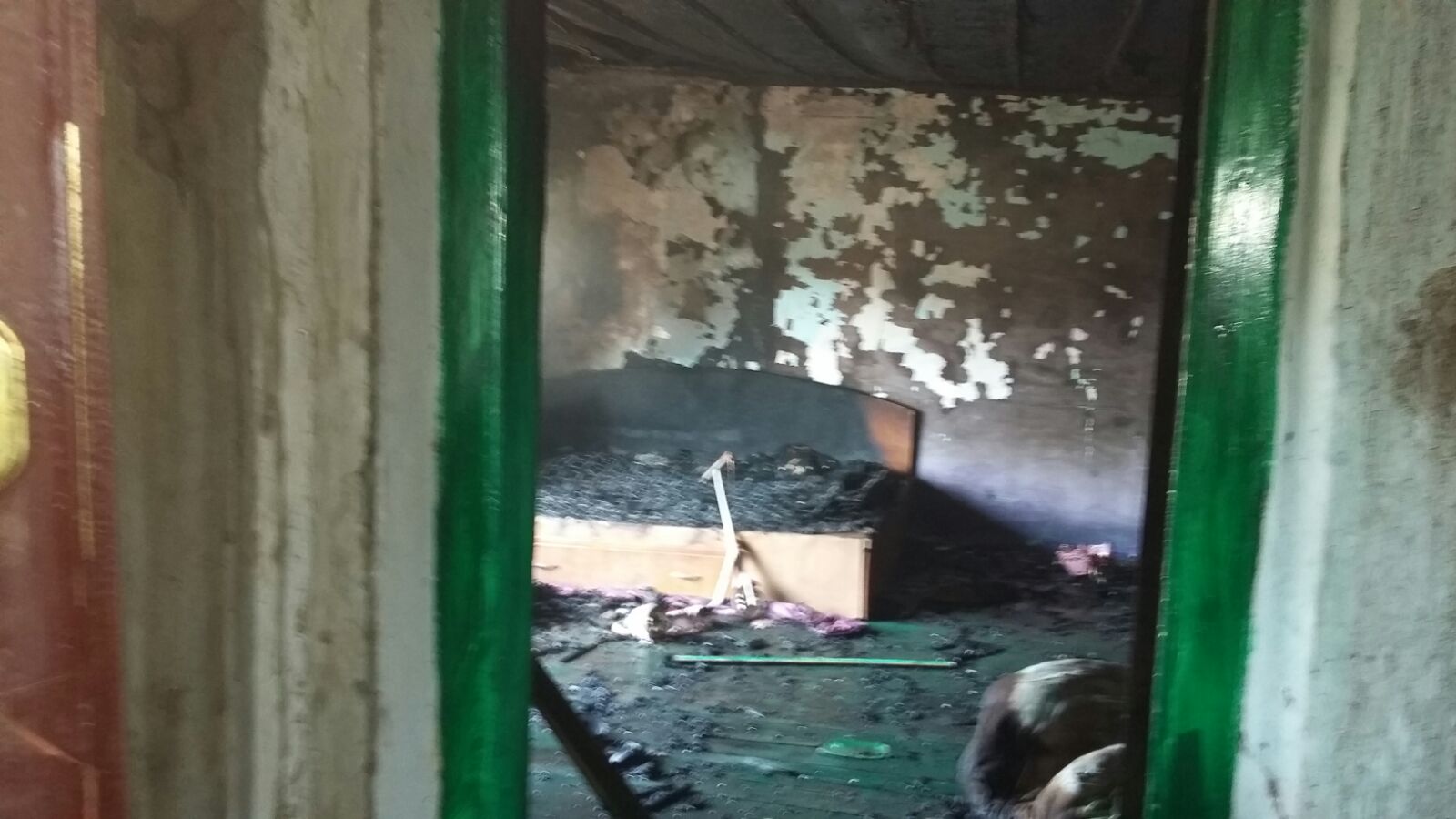 FOTO: Incendiu la Hârșova. Un copil a murit