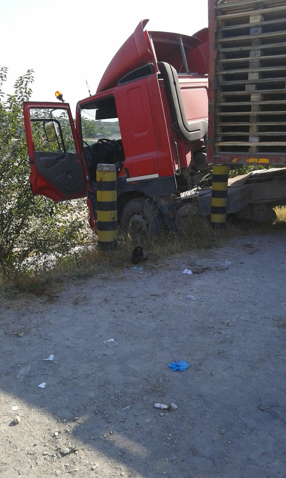 Update – MEDGIDIA/FOTO: Accident rutier. Șofer de TIR cu membrele amputate