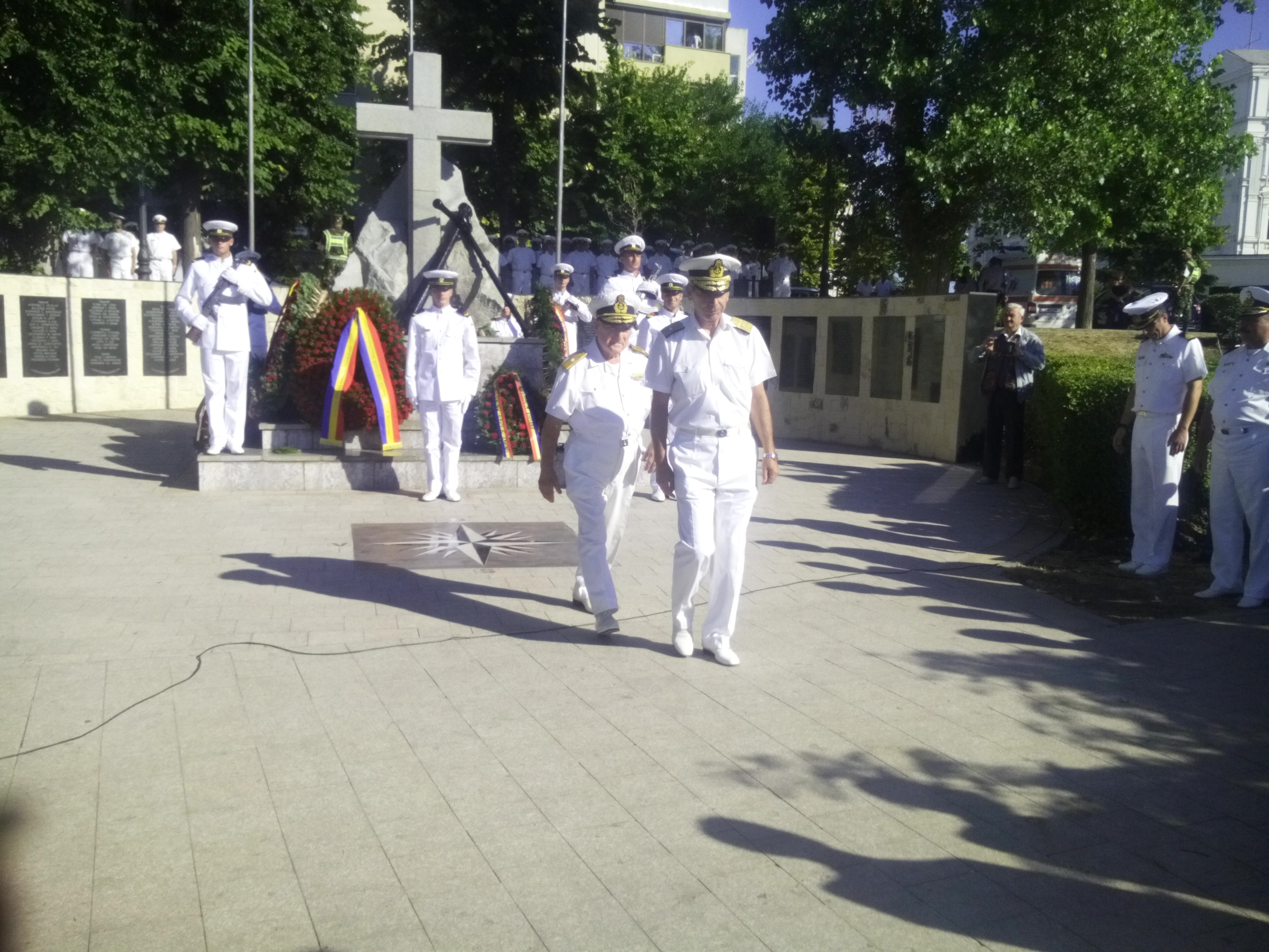 FOTO: Preambul la Ziua Marinei. Ceremonie militară și religioasă în memoria marinarilor