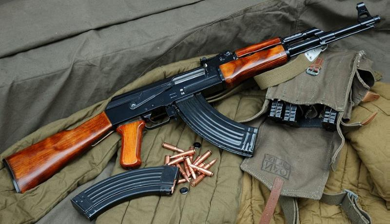 Sky News: Traficanţi din România le vând arme tuturor celor care doresc, inclusiv teroriştilor