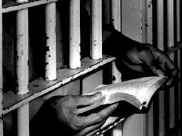 „Scriitorii” din penitenciare, maximum 20 de zile de reducere a pedepsei!