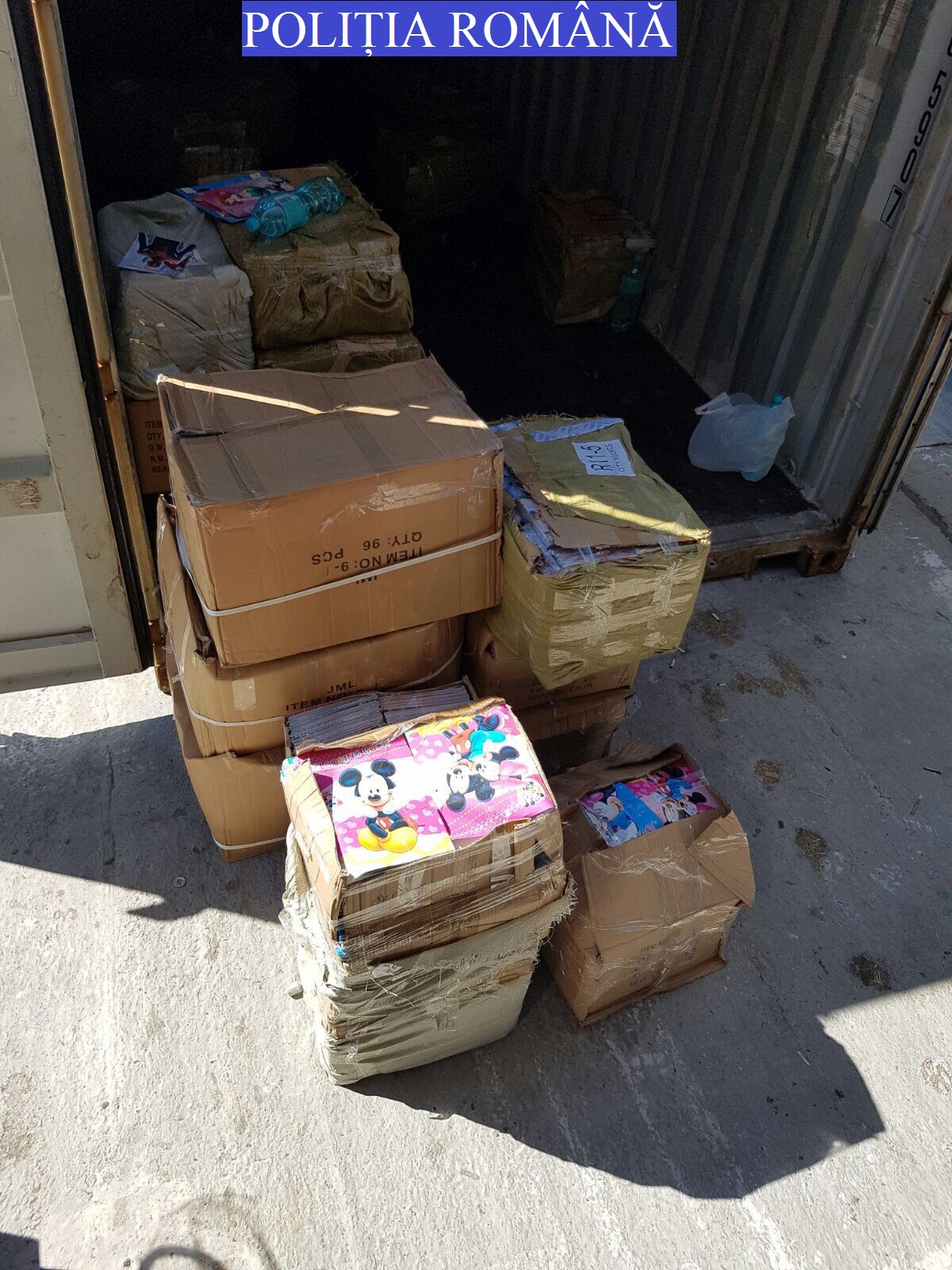 CONSTANȚA: Maeștrii falsificatori chinezi trec la colecția de toamnă