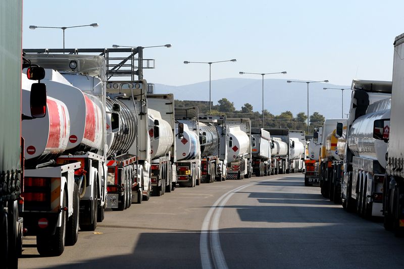 Operatorii de transport ameninţă cu întreruperea activităţii în teritoriu în prima parte a lunii septembrie